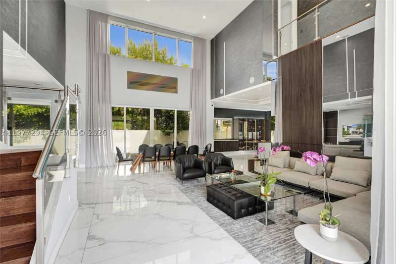 5 bedroom SingleFamilyResidence at 10223 NW 75th Ter, Doral Commons Residential, Doral — photo 1