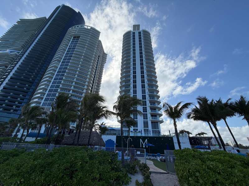 1 bedroom Condominium at 18683 Collins Avenue 2303, Marenas Resort Residences, Sunny Isles Beach — photo 1