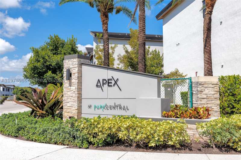 3 bedroom Condominium at 7925 NW 104th Ave 28, Apex At Park Central Cond, Doral — photo 1