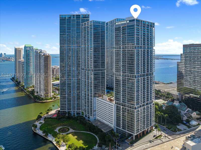 1 bedroom Condominium at 485 Brickell Ave 1807, Icon Brickell Condo No 3, Miami — photo 1