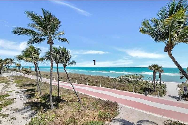 1 bedroom Condominium at 5401 Collins Ave 411, The Carriage House Condo, Miami Beach — photo 1