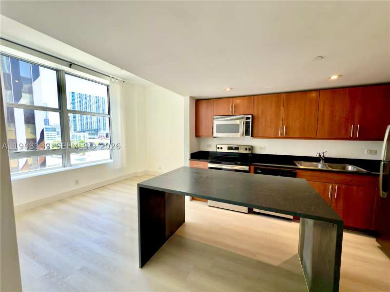 2 bedroom Condominium at 111 E Flagler St 805, Flagler First, Miami — photo 1