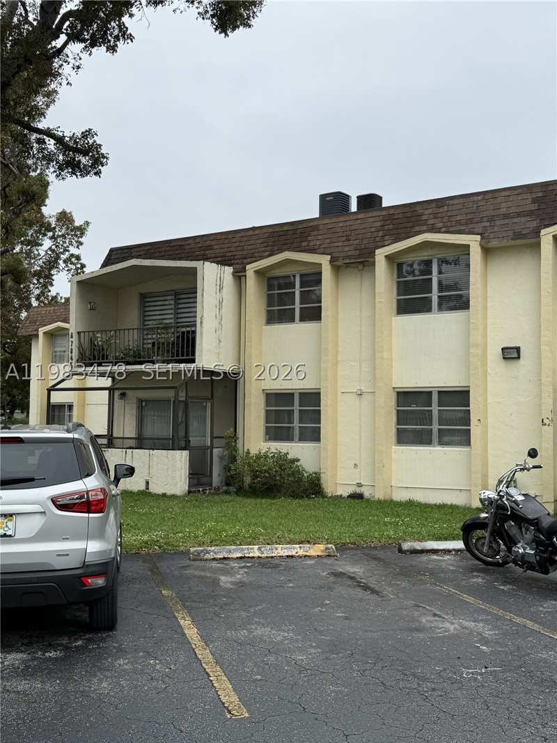 2 bedroom StockCooperative at 7845 Miller Dr A204, Lakewood Villas Condo, Miami — photo 1