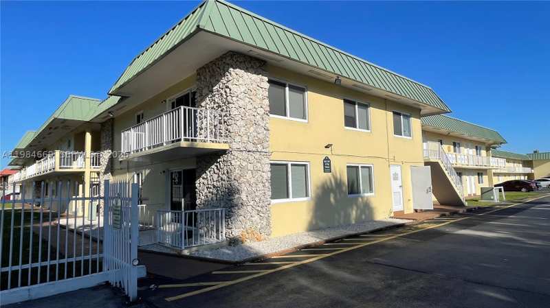 1 bedroom Condominium at 505 NW 177th St 212, New World Condo Apts IV, Miami Gardens — photo 1