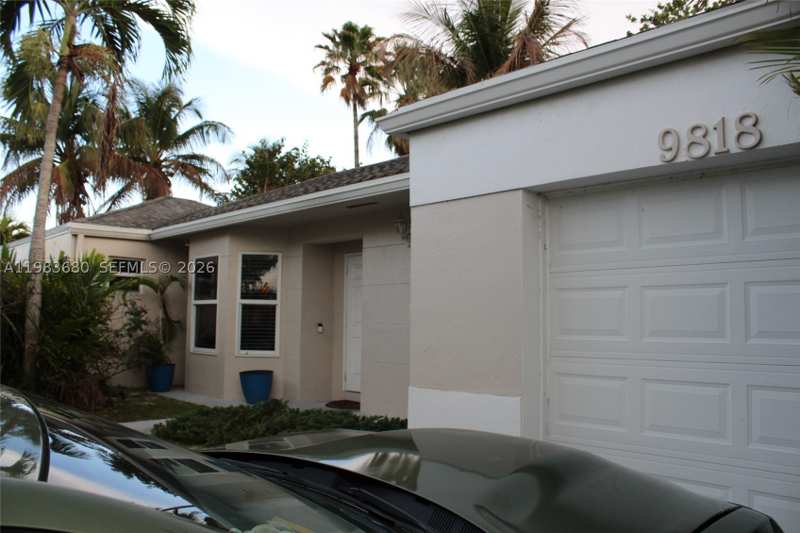 3 bedroom SingleFamilyResidence at 9818 SW 222nd Ter, Lakes By The Bay Sec 5, Cutler Bay — photo 1