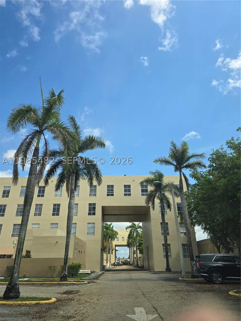 1 bedroom Condominium at 7420 W 20th Ave 451, Royal Palms Condo, Hialeah — photo 1
