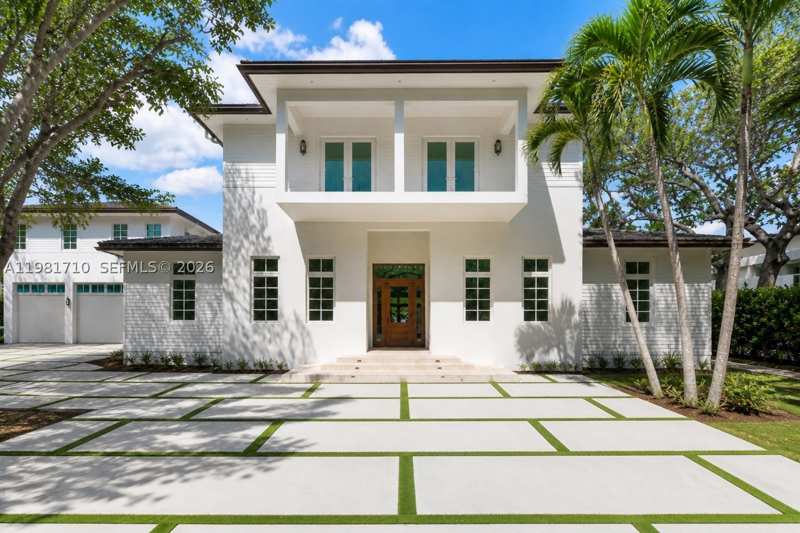 7 bedroom SingleFamilyResidence at 14100 Old Cutler Rd, Farmers Acres, Palmetto Bay — photo 1