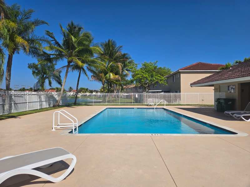 3 bedroom Townhouse at 13926 SW 175th Ter, Weitzer Serena Lakes Town, Miami — photo 1