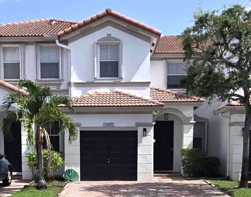 3 bedroom Townhouse at 10840 NW 79th St, Antilles, Doral — photo 1