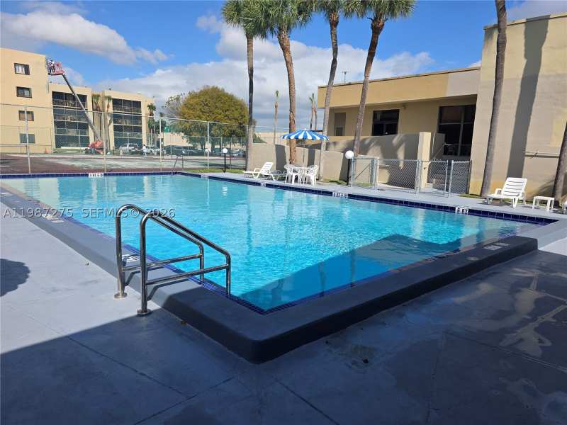 3 bedroom Condominium at 8615 NW 8th St 319, Fox Chase Condo #1, Miami — photo 1