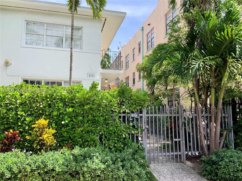 1 bedroom Condominium at 1551 Michigan Ave 13, Lincoln Place Condo, Miami Beach — photo 1