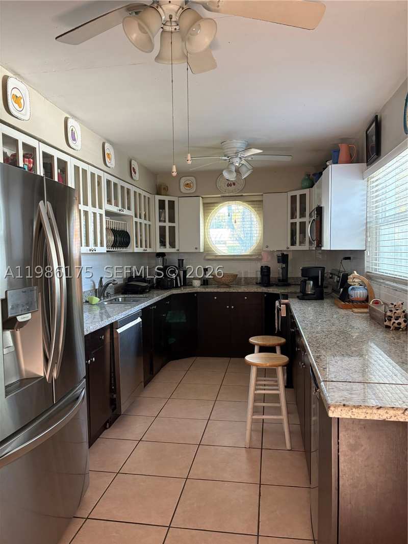 2 bedroom SingleFamilyResidence at 1758 SW 18th St, Amd Plat Venice Heights, Miami — photo 1