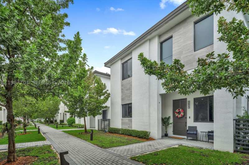 4 bedroom SingleFamilyResidence at 4346 NW 81st Ave, Downtown Doral South Phas, Doral — photo 1