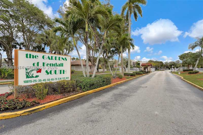 1 bedroom Condominium at 10825 SW 112 Av 6-215, Gardens Of Kendall South, Miami — photo 1