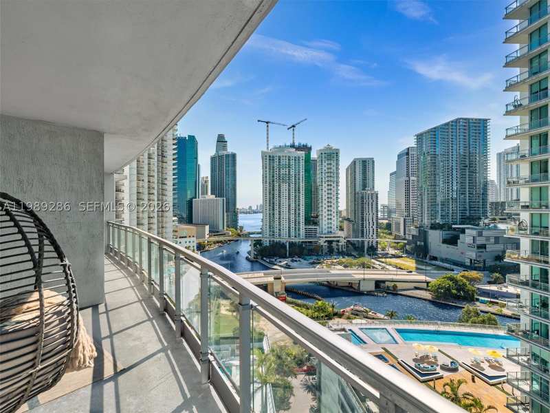 2 bedroom Condominium at 90 SW 3rd St 2013, Ivy Condo, Miami — photo 1