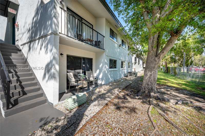 2 bedroom Condominium at 7095 NW 179th St 110, Villa Bellini Condo, Hialeah — photo 1