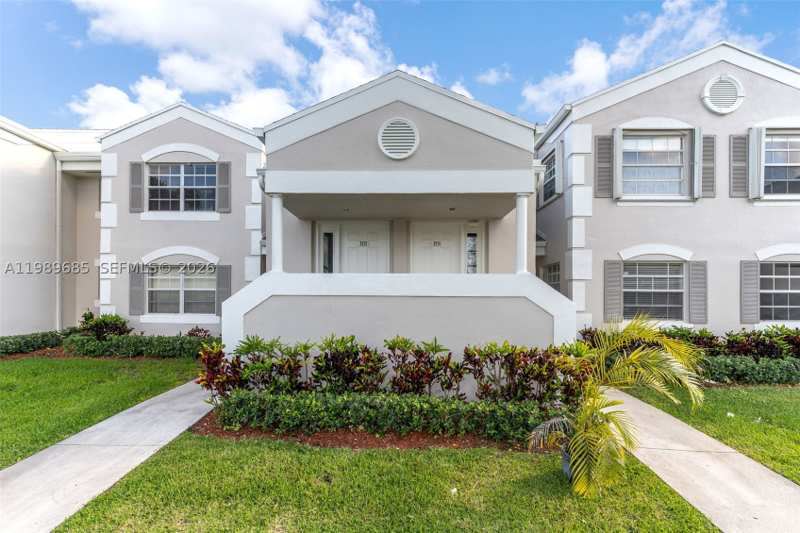 2 bedroom Condominium at 2274 SE 27th Dr 205-F, Keys Gate Condo No Seven, Homestead — photo 1