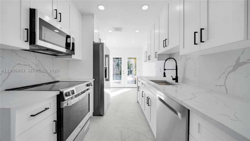2 bedroom SingleFamilyResidence at 8850 NE 4th Ave, El Portal Sec 7, El Portal — photo 1
