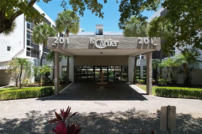 1 bedroom Condominium at 201 178th Dr 423, Le Cartier Condo, Sunny Isles Beach — photo 1