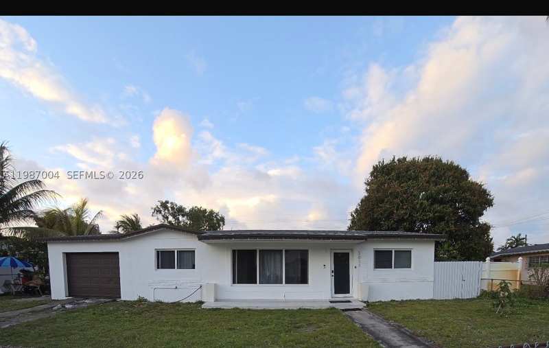 4 bedroom SingleFamilyResidence at 2011 NW 178th St, Sunny Isles Estates, Miami Gardens — photo 1