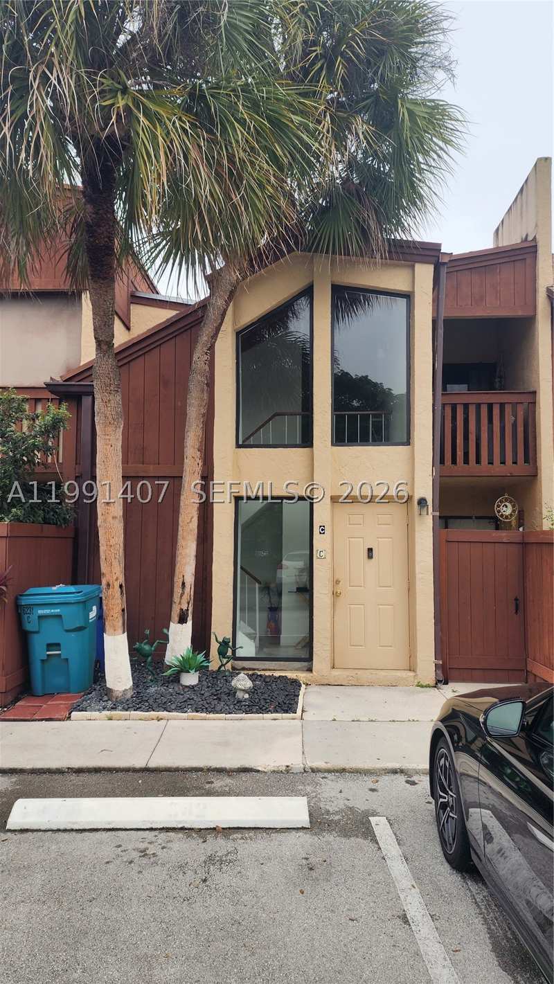 3 bedroom Townhouse at 6231 SW 116th Pl C, Snapper Village Condo Pha, Miami — photo 1