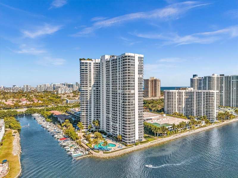 2 bedroom Condominium at 3530 Mystic Pointe Dr 114, Mystic Pointe Tower 500 C, Aventura — photo 1