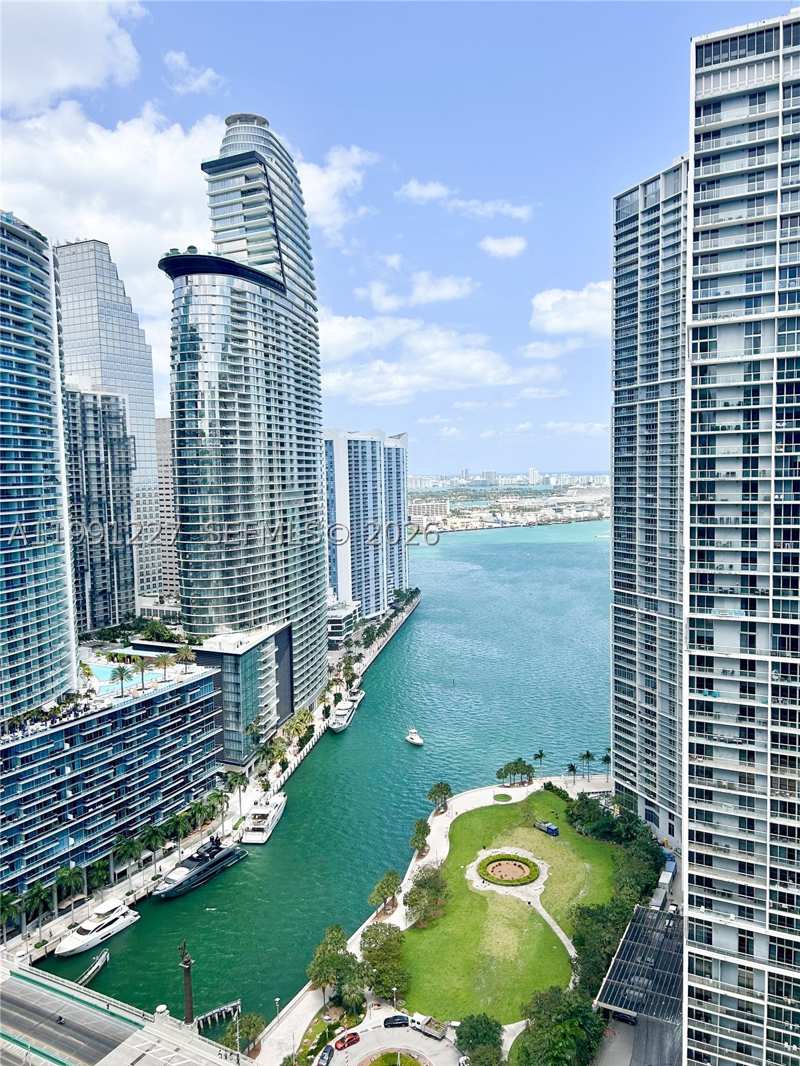 1 bedroom Condominium at 77 SE 5th St. 3614, Brickell Point, Miami — photo 1