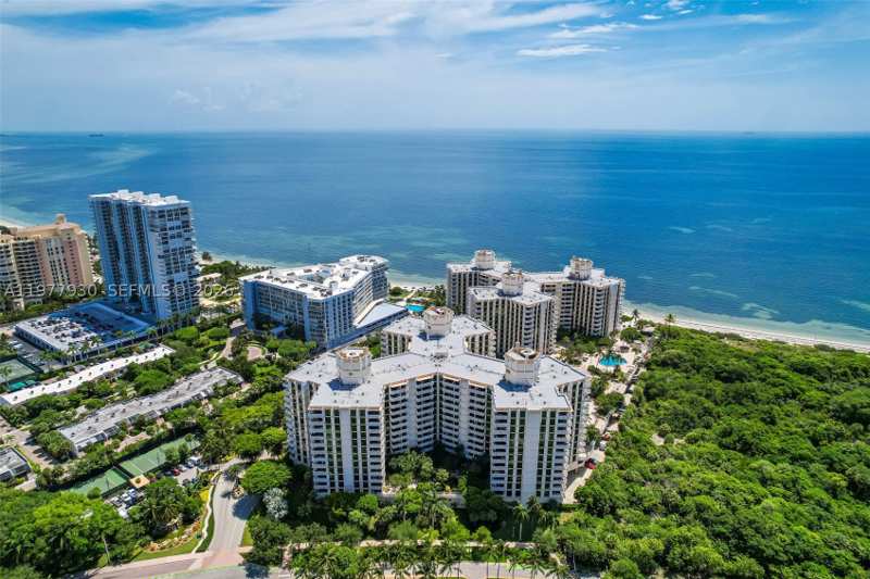 2 bedroom Condominium at 1121 Crandon Blvd E1203, Towers Of Key Biscayne Co, Key Biscayne — photo 1