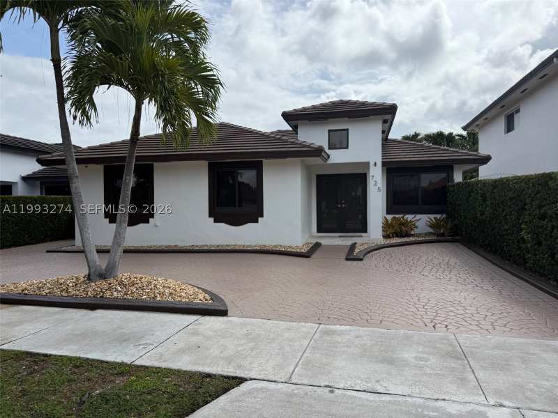 3 bedroom SingleFamilyResidence at 725 NW 135th Ct, Superior Homes Estates, Miami — photo 1