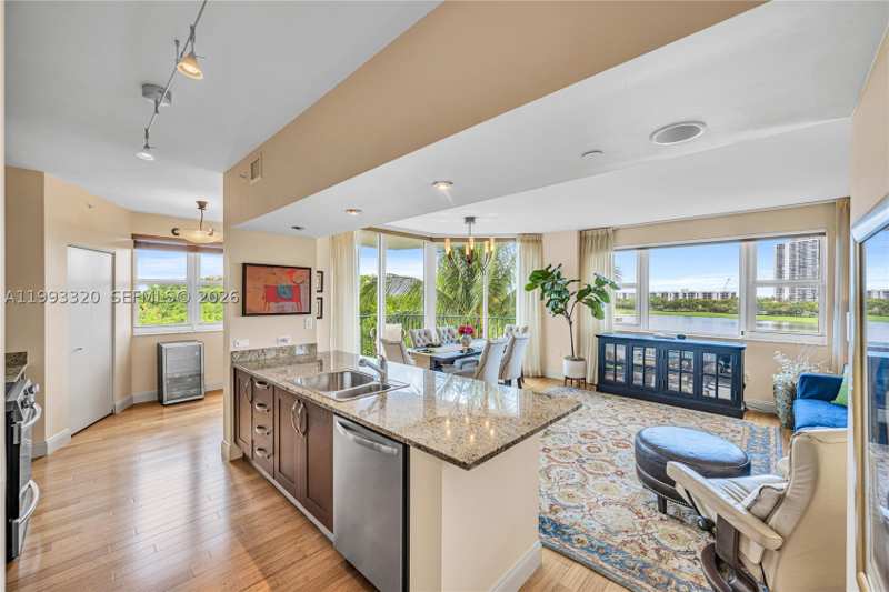 2 bedroom Condominium at 20000 E Country Club Dr 508, Turnberry Village Condo, Aventura — photo 1