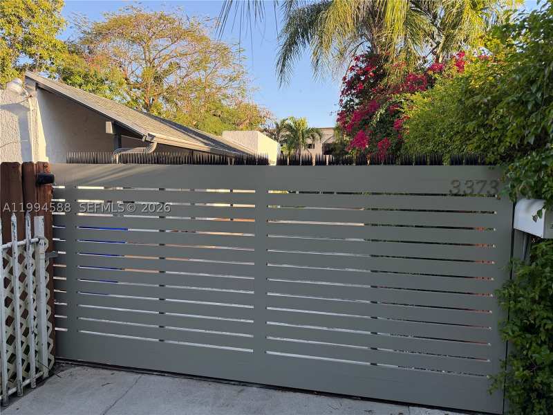 2 bedroom SingleFamilyResidence at 3373 SW 29th Ter, Pomelo Park, Miami — photo 1