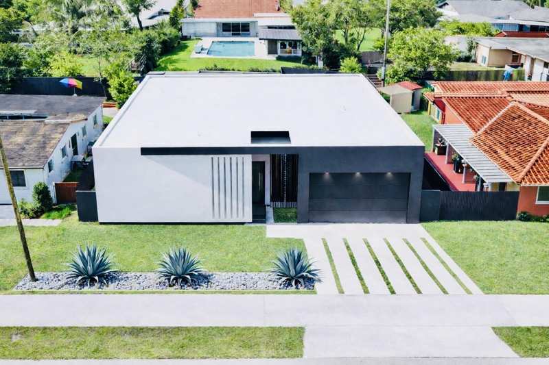 4 bedroom SingleFamilyResidence at 8966 SW 40th Terrace, Olympia Gardens, Miami — photo 1