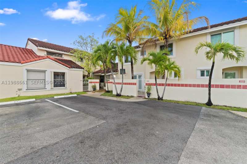3 bedroom Condominium at 3309 San Remo Cir, San Remo, Homestead — photo 1