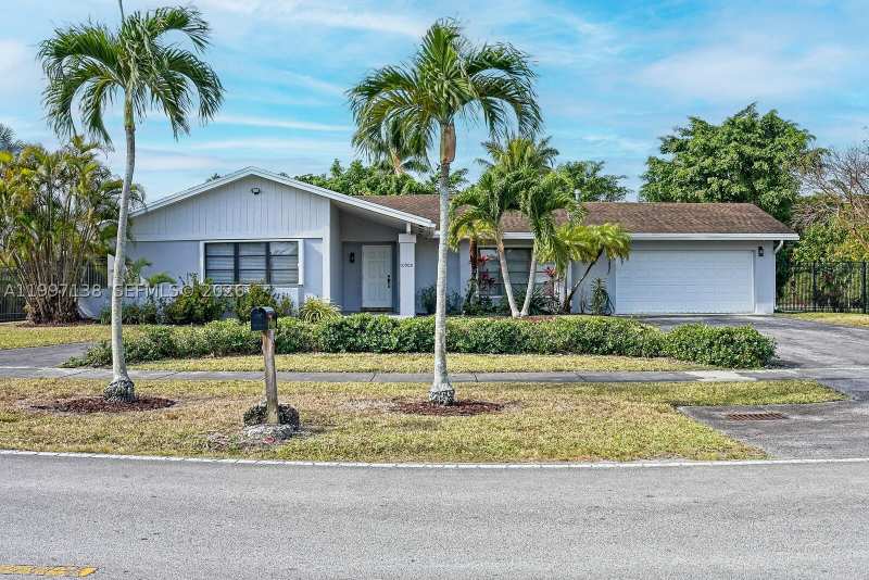 3 bedroom SingleFamilyResidence at 10900 SW 124th Rd, Pine Shore Sec 7, Miami — photo 1