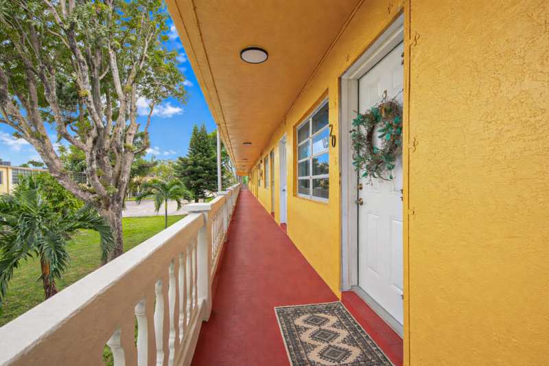 1 bedroom Condominium at 115 NE 202nd Terrace M20, Ro-Mont South Condo Mnpq, Miami Gardens — photo 1