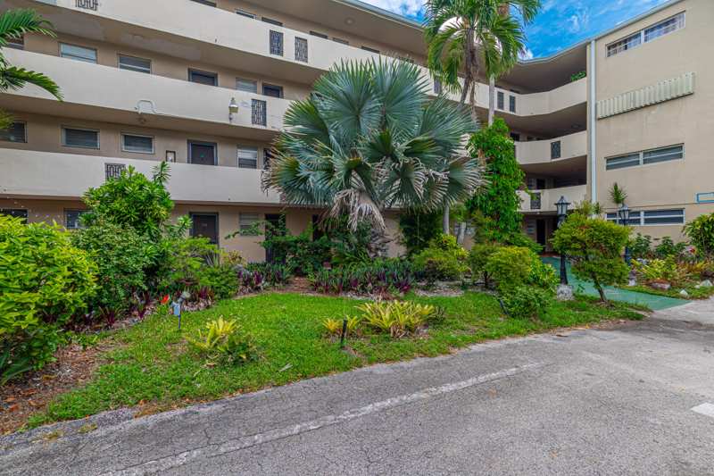 2 bedroom Condominium at 1660 NE 191st Street Unit 311, Jade Winds Group Allamanda, Miami — photo 1
