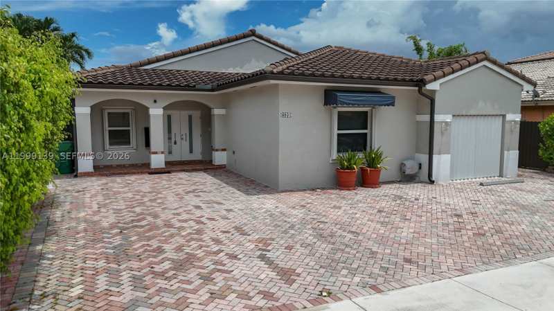 4 bedroom SingleFamilyResidence at 6931 SW 159th Pl, Pedro Alberto Sub Replat, Miami — photo 1