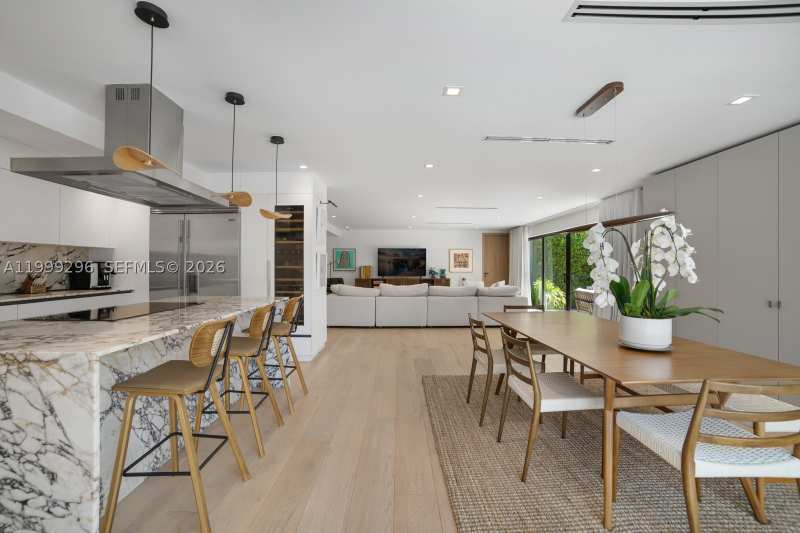 4 bedroom SingleFamilyResidence at 70 Samana Dr, Bay Heights 1st Addn, Miami — photo 1