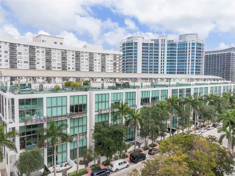 1 bedroom Condominium at 6000 Collins Ave 527, Terra Beachside Condo, Miami Beach — photo 1
