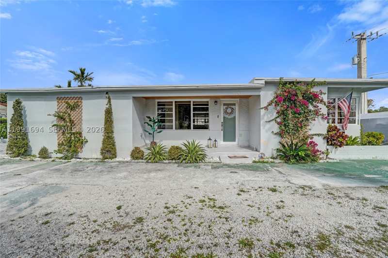 3 bedroom SingleFamilyResidence at 1991 SW 62nd Ave, Tamiami Acres Plan 1, West Miami — photo 1