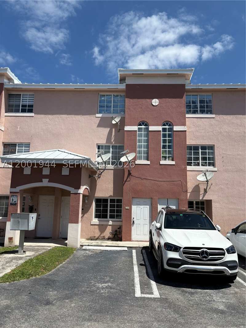 2 bedroom Townhouse at 12035 SW 14th St 105, Christy Place Villas &, Miami — photo 1