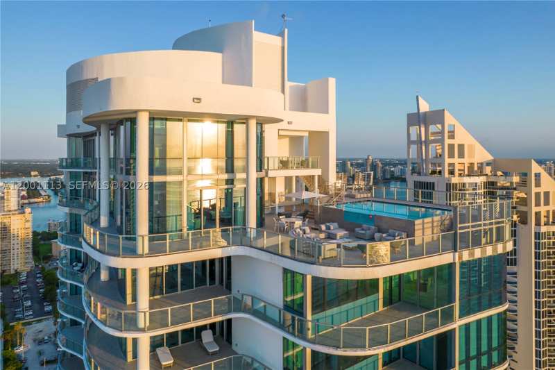 4 bedroom Condominium at 17475 Collins Ave Ph3201, Chateau Beach Condo, Sunny Isles Beach — photo 1