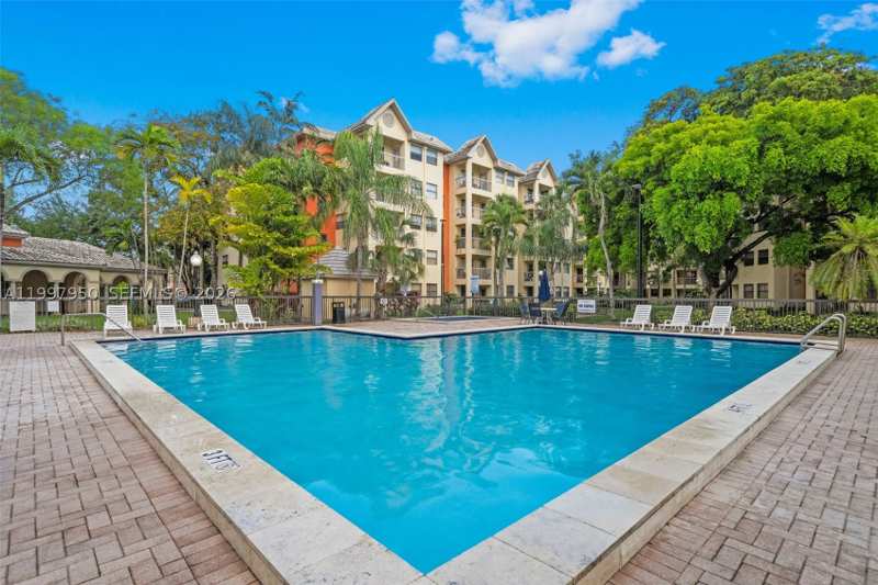 2 bedroom Condominium at 8120 Geneva Ct 148, Las Vistas At Doral Condo, Doral — photo 1