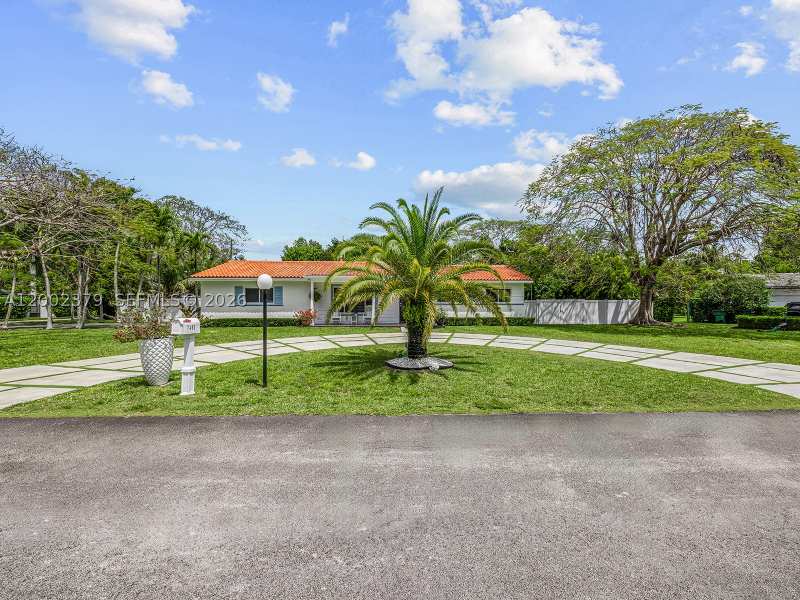 5 bedroom SingleFamilyResidence at 7495 SW 73rd Ter, Windsor Park Ests, Miami — photo 1