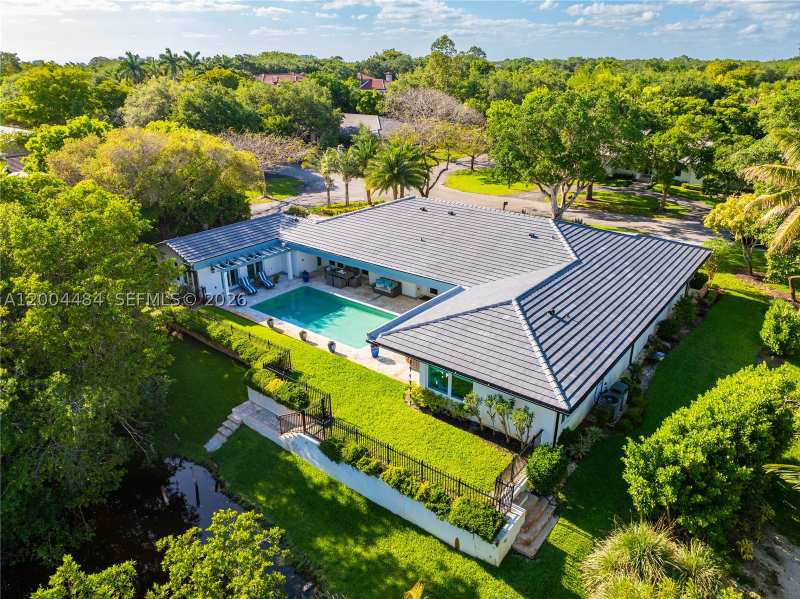 5 bedroom SingleFamilyResidence at 600 Conde Ave, Hammock Heights, Coral Gables — photo 1