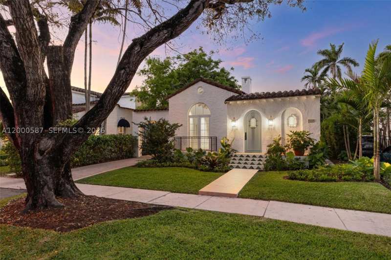 3 bedroom SingleFamilyResidence at 909 Roderigo Ave, Coral Gables C C Sec 3, Coral Gables — photo 1