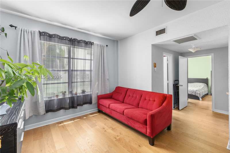 1 bedroom Condominium at 1200 Euclid Ave 102, The Fenimore Condo, Miami Beach — photo 1