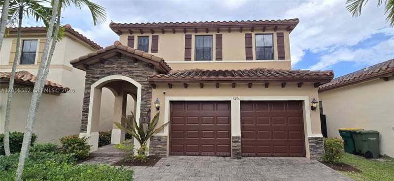 5 bedroom SingleFamilyResidence at 525 SE 34th Ter, Baywinds At Cozumel, Homestead — photo 1