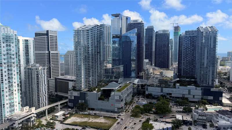 1 bedroom Condominium at 350 S Miami Ave 3608, Wind Condo, Miami — photo 1