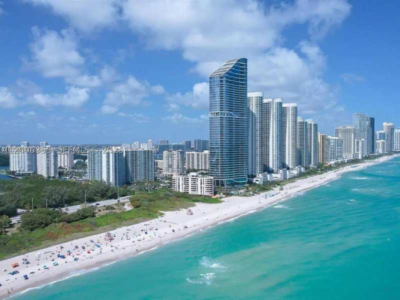 2 bedroom Condominium at 100 Bayview Dr 216, Arlen House East Condo, Sunny Isles Beach — photo 1